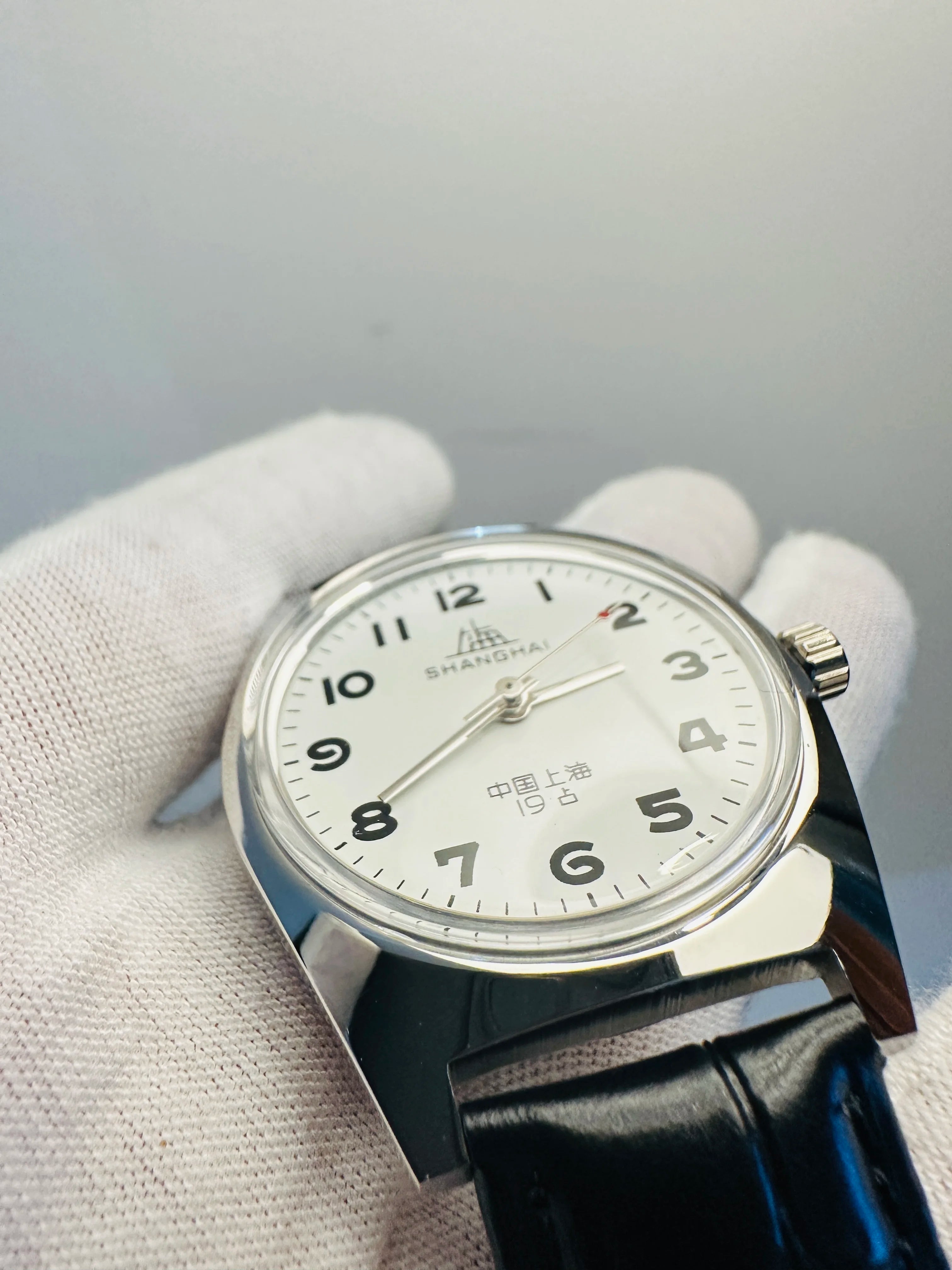 Vintage-Inspired Shanghai 7120 Watch 36mm Multi Shop24