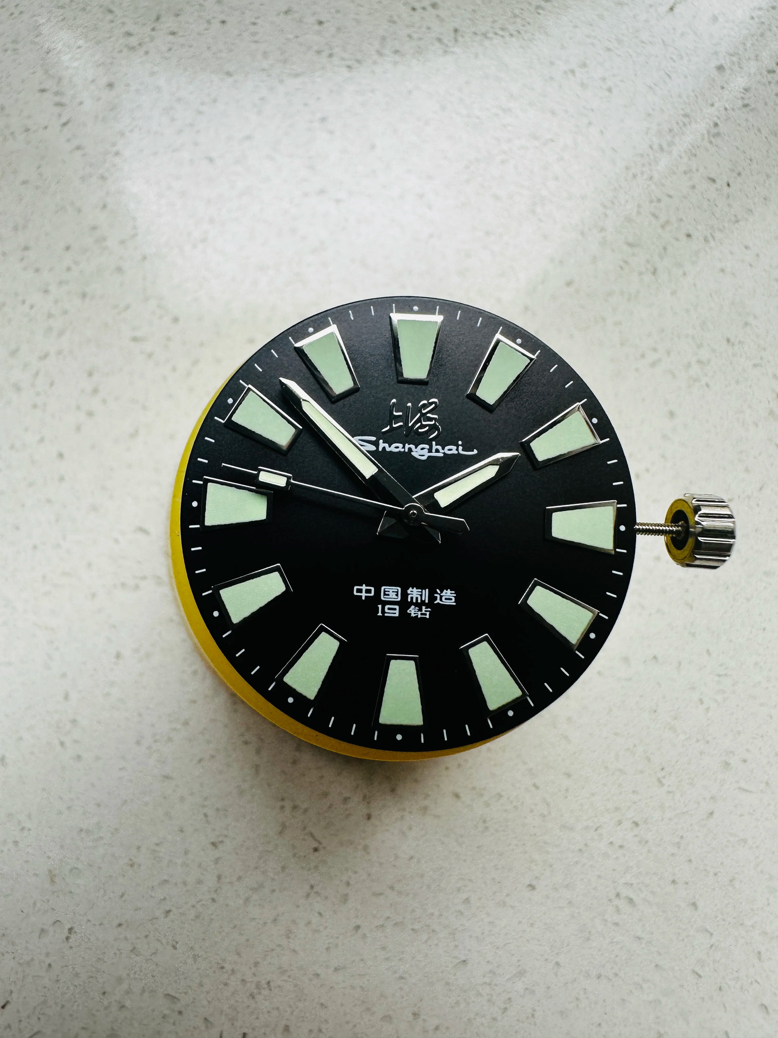 Vintage-Inspired Shanghai 7120 Watch 36mm Multi Shop24